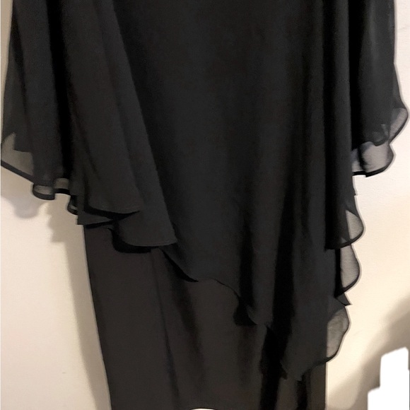 Sz XS Le Chateau Women Chiffon Off-the-Shoulder Cape Dress black - Picture 12 of 12